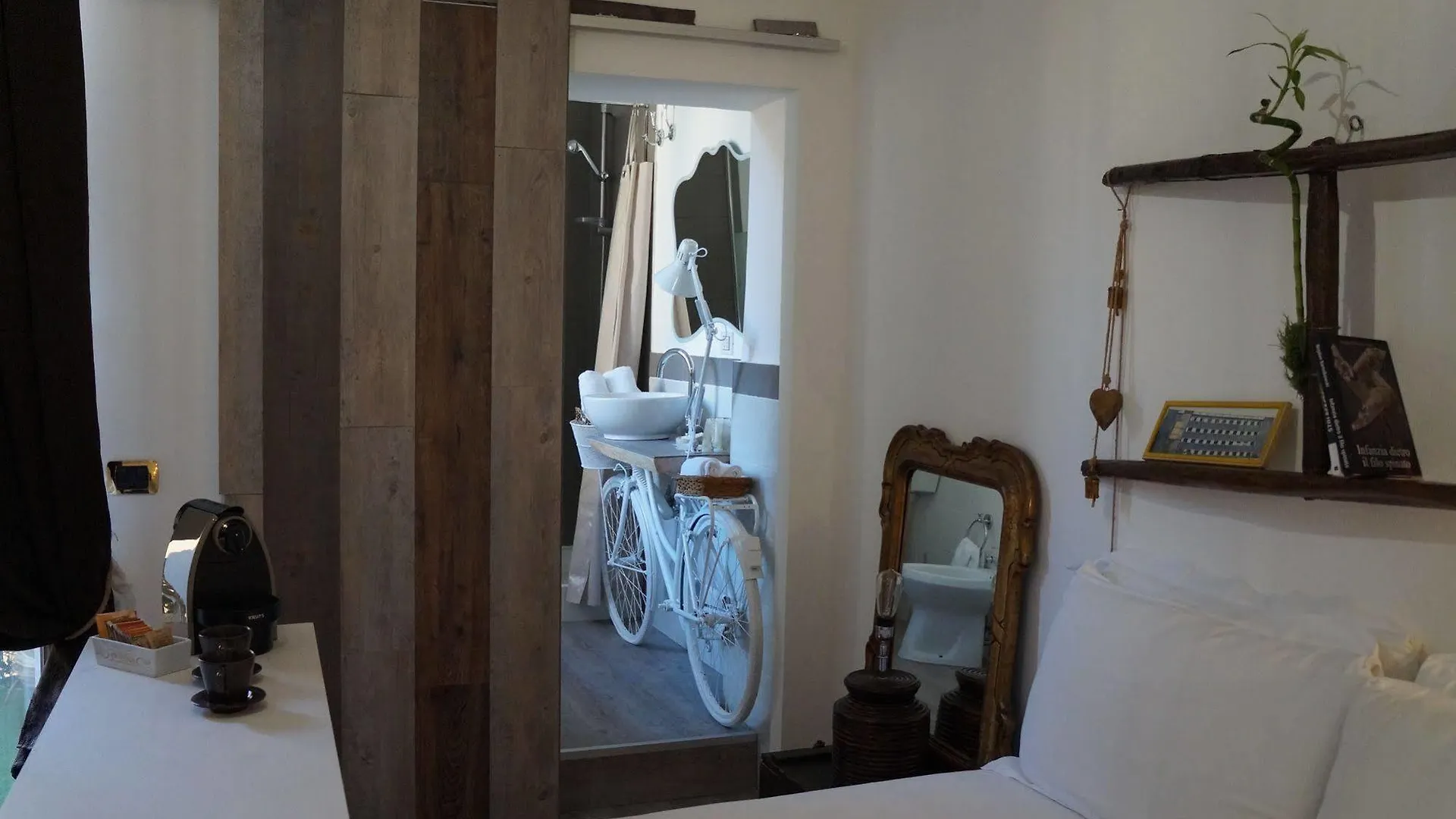 Jacuzzi Rooms Roma 2*,