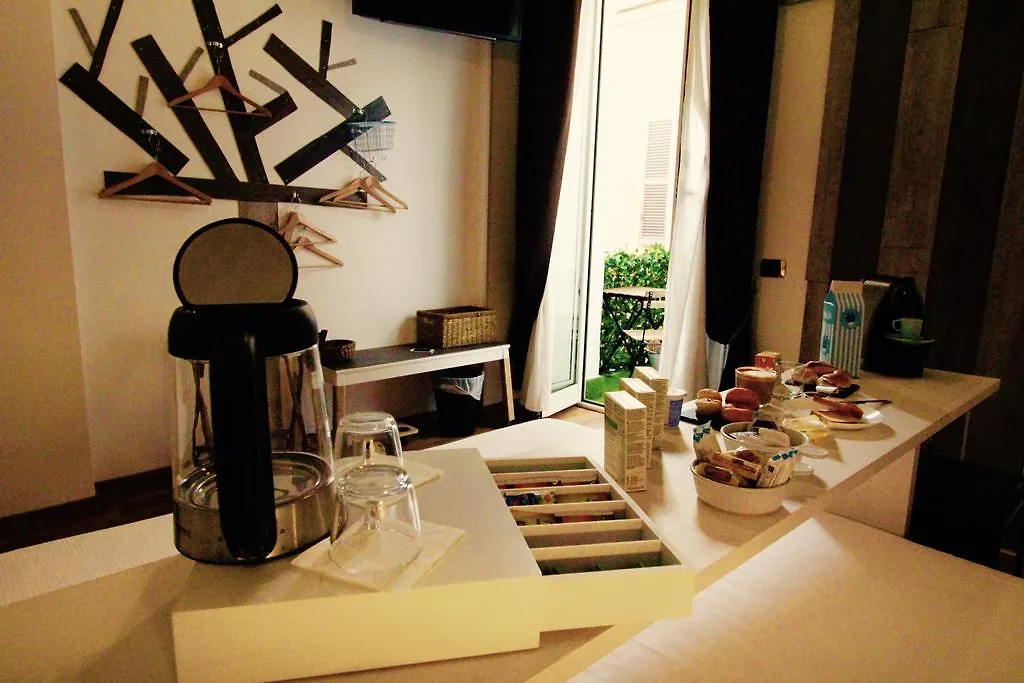 Jacuzzi Rooms Rome 2*,  Italie