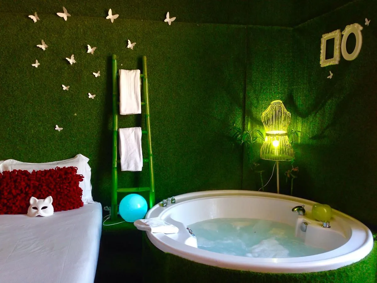 Jacuzzi Rooms Rome